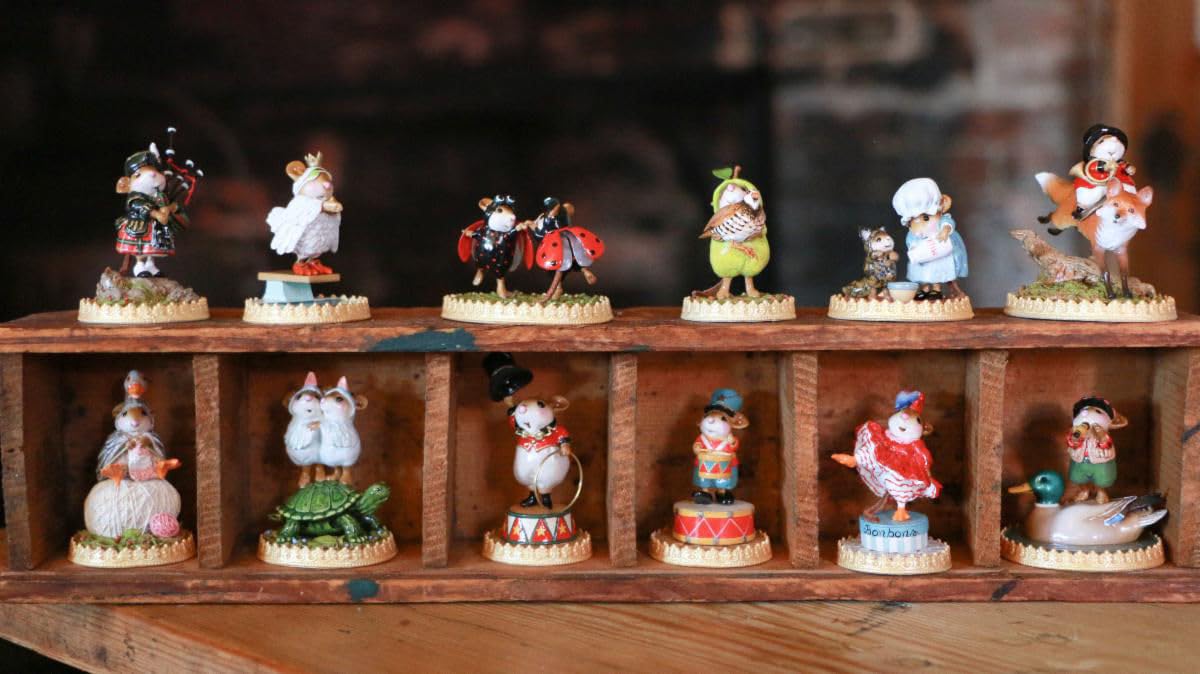Multicolored Figurine Q380
