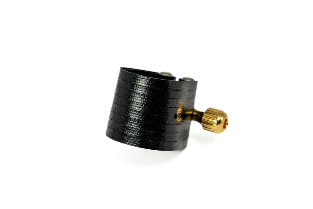 Alto Saxophone Ligature & Plastic Cap W531144