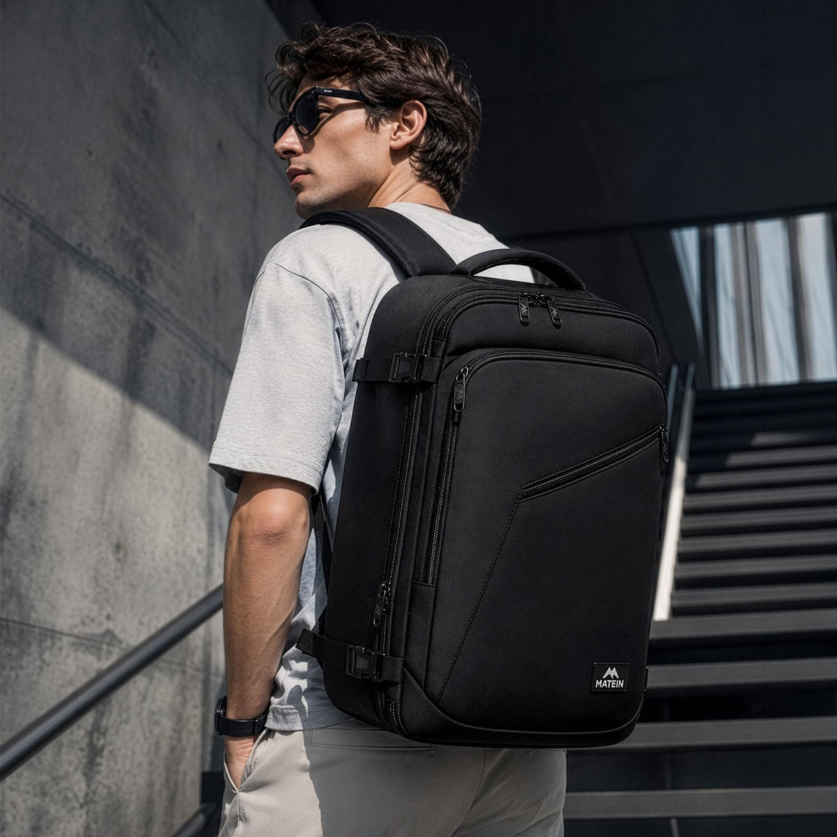 Extra Large Expandable Travel Backpack L14652